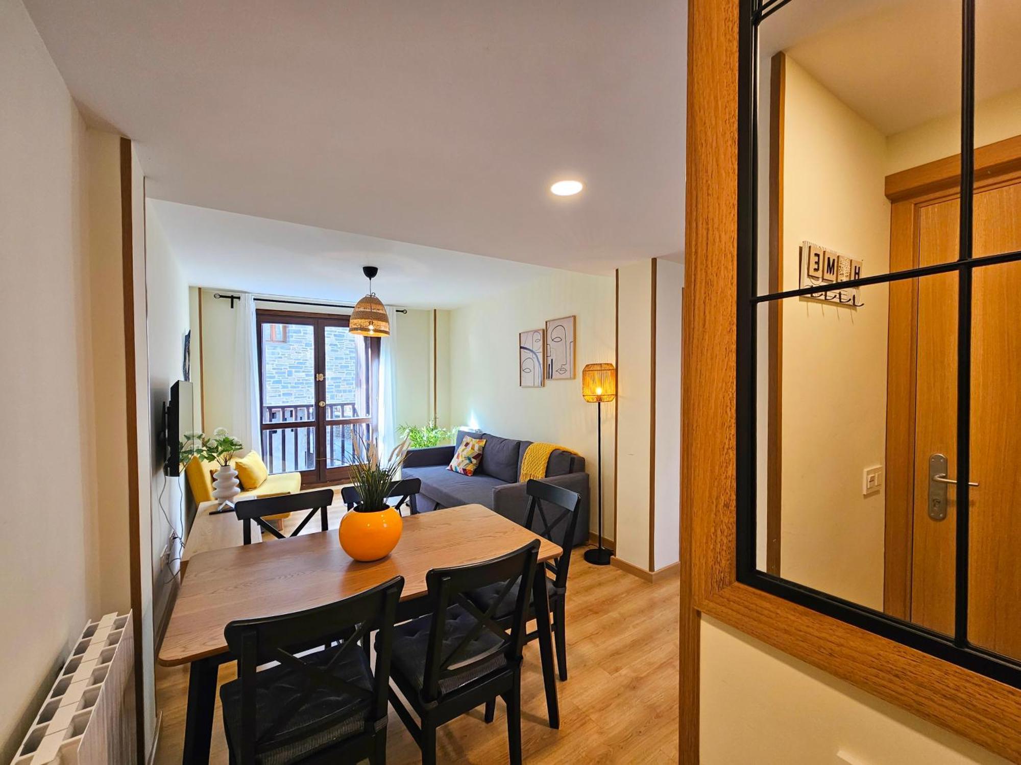 Apartamentos Escarrilla Suites 3000 エクステリア 写真